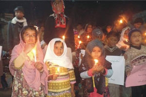 پشاور APSکے کمسن شہید طلباء کو خراج عقیدت اور سر خ سلام پیش کر تے ہیں ،ایم ڈبلیوایم اوچشریف