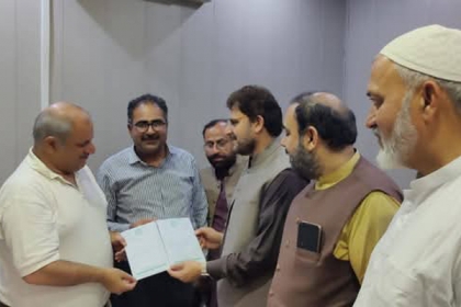 ایم ڈبلیوایم وفد کی ناصرشیرازی کی سربراہی میںصدر نیشنل پریس کلب اور چیئرمین پاکستان فیڈرل یونین آف جرنلسٹس سے ملاقات مرکزی کنونشن میں شرکت کی دعوت
