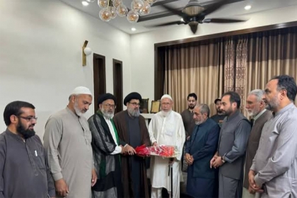 ایم ڈبلیوایم کے اعلیٰ سطح وفد کی امام جمعہ وقائد بلتستان علامہ شیخ حسن جعفری سے ملاقات اور عیادت