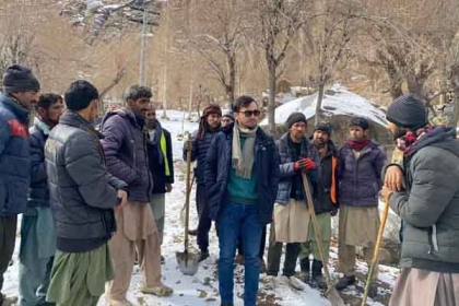پارلیمانی سیکریٹری برائے لوکل گورنمنٹ ورہنما ایم ڈبلیوایم شیخ اکبر علی رجائی کی خصوصی ہدایت پر برف باری اور واٹر چینل کیوجہ سے بلاک شدہ کسورو کی بحالی کیلئے کام کا آغاز
