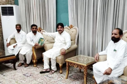 ایم ڈبلیوایم لیہ کے وفدکی ایم این اے عبدالمجید نیازی سے ملاقات ، مرکزی کنونشن میں شرکت کی دعوت