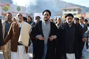 کنٹینروں اور بلٹ پروف گاڑیوں میں قید وزراء عوام کی جان و مال کا تحفظ کرنے میں ناکام ہیں ، علامہ تصور جوادی