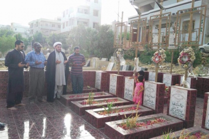 جشن انوار شعبان کے موقع پر ایم ڈبلیوایم کراچی کے وفدکی شہداءپر حاضری ،خانوادہ شہداء سے ملاقات