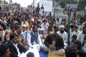 سانحہ مستونگ کے خلاف ایم ڈبلیو ایم کا احتجاجی دھرنا، اہل سنت علمائے کرام کا اظہار یکجہتی