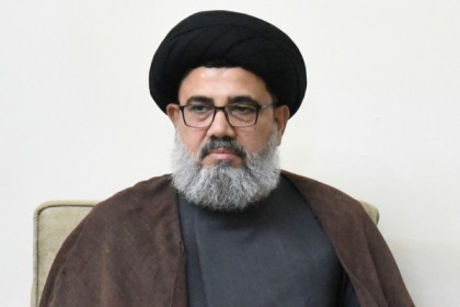 مودی آر ایس ایس کا پروردہ اور گجرات کا قاتل ہے، جس کے ہاتھ ہزاروں معصوم مسلمانوں کے خون سے رنگے ہوئے ہیں، علامہ احمد اقبال رضوی