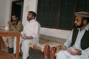 کوہاٹ، علامہ سبطین الحسینی کی ایرانی قونصلیٹ پشاور حملہ میں شہید ہونیوالے ایف سی اہلکاروں کے لواحقین سے تعزیت