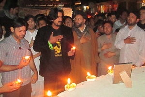 یوم ایفائے شہداء کے موقع پر اسکردو میں شمعیں روشن کی گئیں