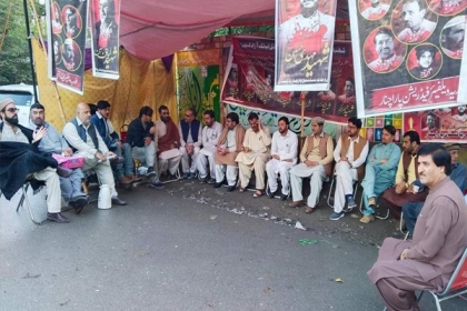 تری منگل میں شہید اساتذہ کے قاتلوں کی عدم گرفتاری کے خلاف ایم ڈبلیوایم اور دیگر ملی تنظیمات کا احتجاجی کیمپ چار روز سے جاری