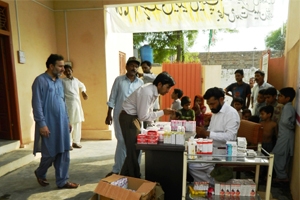 خیر العمل فاونڈیشن کے میڈیکل کیمپس بلاتفریق سیلاب ذدگان کو طبی سہولیات فراہم کر رہے ہیں ، نثار فیضی