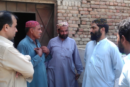 گوٹھ گلاب ماچھی میں آزاد امیدوار نظام سولنگی ،ایم ڈبلیو ایم کے امیدوار آغا سیف علی ڈومکی کے حق میں دستبردار