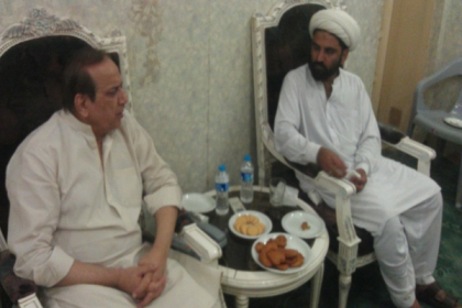 رکن سندھ اسمبلی امتیاز شیخ کی علامہ مقصودڈومکی کووارثان شہداء شکارپورکے حق کیلئے اسمبلی فلورپر آواز بلند کرنے کی یقین دہانی